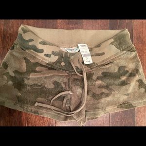 Never worn Hard Tail shorts!